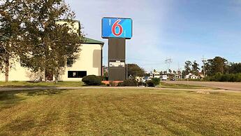 Motel 6 La Place, LA