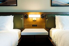 Monarch Hotel & Conference Center