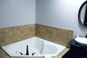 Greenlight Inn & Suites