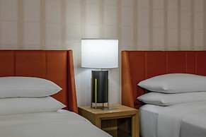 Sheraton Commander Hotel