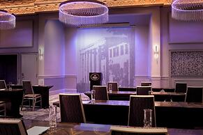 Sheraton Commander Hotel