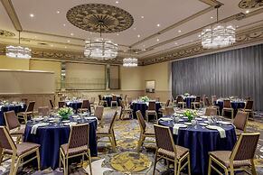 Sheraton Commander Hotel