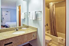 Motel 6 Buffalo, NY - Airport - Williamsville
