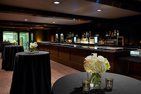 The Statler Dallas Curio Collection By Hilton