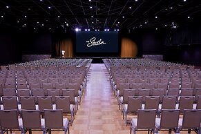 The Statler Dallas Curio Collection By Hilton