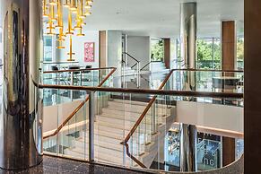 The Statler Dallas Curio Collection By Hilton