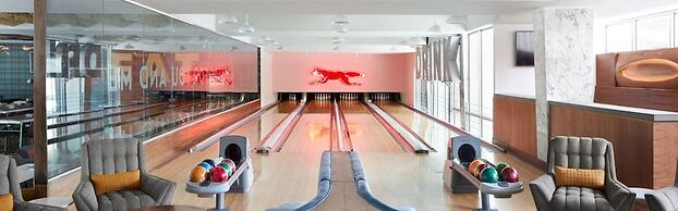 The Statler Dallas Curio Collection By Hilton