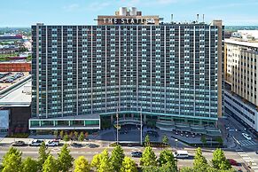 The Statler Dallas Curio Collection By Hilton