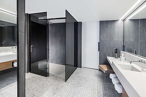 The Statler Dallas Curio Collection By Hilton