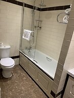 The Dukes Head Hotel