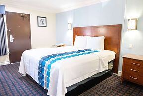 Baymont by Wyndham College Park Atlanta Airport South