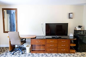 Baymont by Wyndham College Park Atlanta Airport South