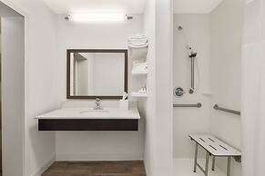 Hampton Inn Commerce