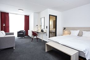 Montra Skaga Hotel