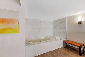 Comfort Inn & Suites Ormond Beach Oceanfront