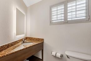 Comfort Inn & Suites Ormond Beach Oceanfront