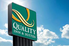 Quality Inn & Suites Orlando East - UCF Arena