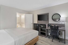 Quality Inn & Suites Orlando East - UCF Area