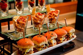 Holiday Inn Tampa Westshore - Airport Area by IHG