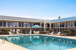 Days Inn by Wyndham Emporia