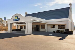 Days Inn by Wyndham Emporia