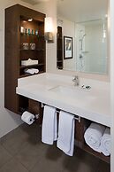 Delta Hotels by Marriott Edmonton South Conference Centre