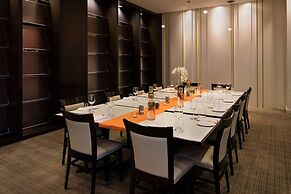 Delta Hotels by Marriott Edmonton South Conference Centre