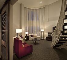 Delta Hotels by Marriott Edmonton South Conference Centre