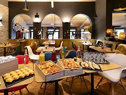 ibis Macon Sud Crêches