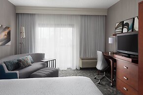 Courtyard Syracuse Carrier Circle