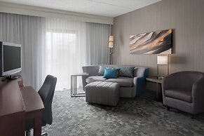 Courtyard Syracuse Carrier Circle