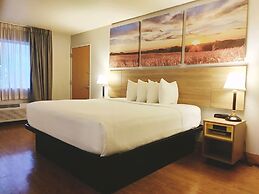 Days Inn by Wyndham Osage Beach Lake of the Ozarks