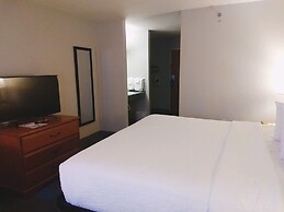 Days Inn by Wyndham Osage Beach Lake of the Ozarks