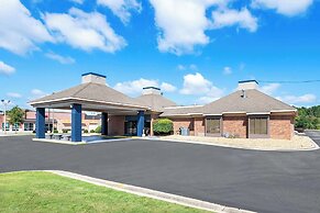 Quality Inn & Suites Fayetteville I-95