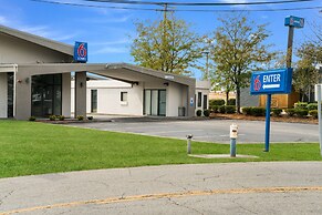 Motel 6 Lexington, KY - Airport