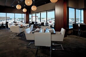 Delta Hotels by Marriott Kingston Waterfront