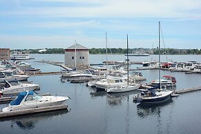 Delta Hotels by Marriott Kingston Waterfront