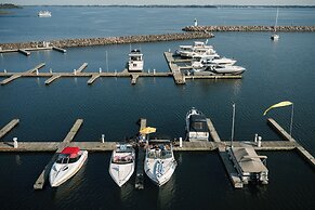 Delta Hotels by Marriott Kingston Waterfront