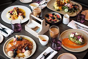 Delta Hotels by Marriott Kingston Waterfront