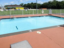 Quality Inn Glenpool - Tulsa