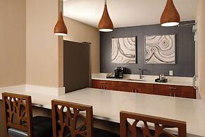 The Inverness Denver, a Hilton Golf & Spa Resort