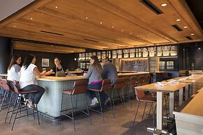 The Inverness Denver, a Hilton Golf & Spa Resort