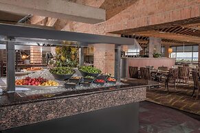 The Inverness Denver, a Hilton Golf & Spa Resort