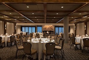 The Inverness Denver, a Hilton Golf & Spa Resort