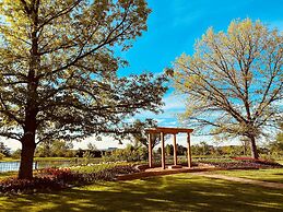 The Inverness Denver, a Hilton Golf & Spa Resort