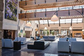 The Inverness Denver, a Hilton Golf & Spa Resort