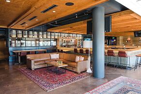 The Inverness Denver, a Hilton Golf & Spa Resort