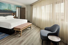 Oshkosh Marriott Waterfront Hotel & Convention Center