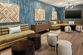 Oshkosh Marriott Waterfront Hotel & Convention Center