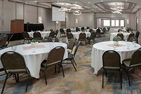 Oshkosh Marriott Waterfront Hotel & Convention Center